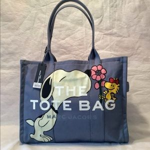 The Marc Jacobs the traveler tote